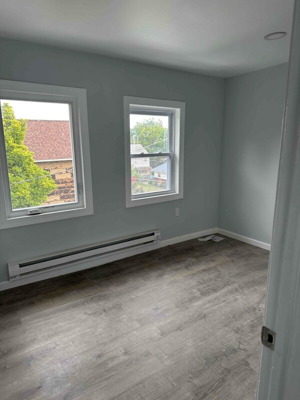 Building Photo - 535 W State St