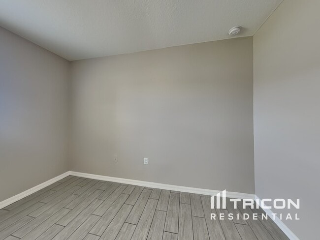 Building Photo - 4865 Hickory Stream Ln