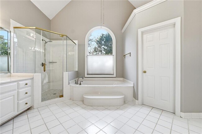 Building Photo - 5020 Greatwood Ln