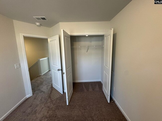 Building Photo - 811 Coburg Ln