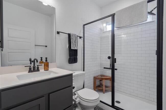 Building Photo - 6408 Wagon Spring St