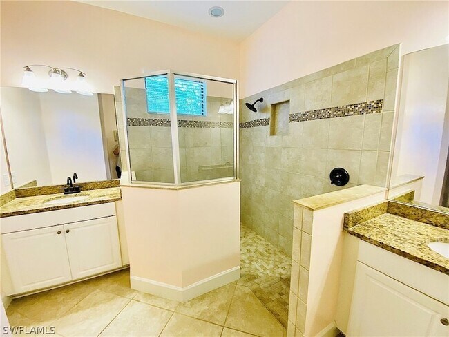 Building Photo - 8527 Palacio Terrace N