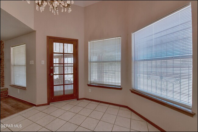 Building Photo - 6451 Loma De Cristo Dr