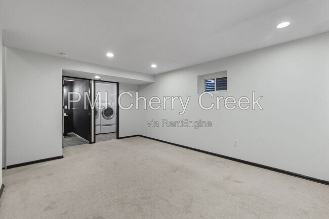 Building Photo - 21494 E Crestline Ln