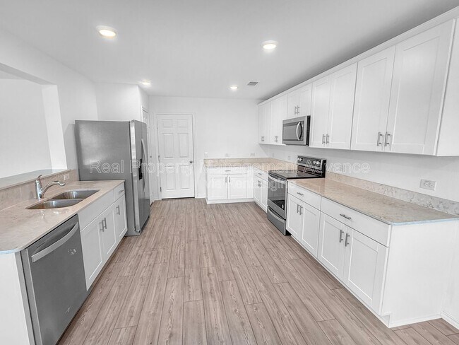 Building Photo - 846 Breakwater Dr