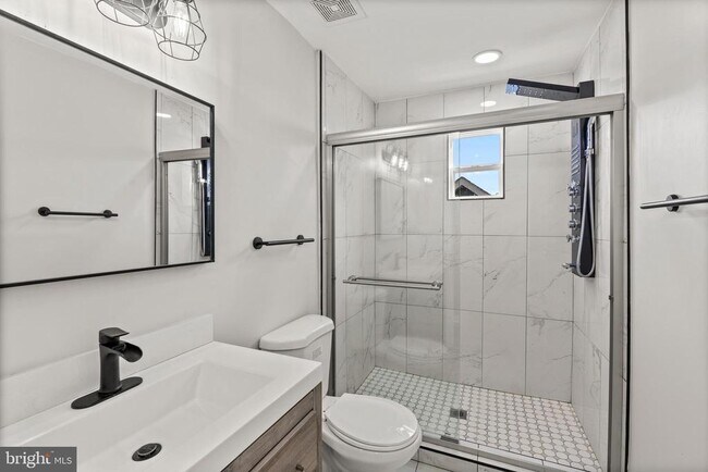 Building Photo - 3809 W Cold Spring Ln