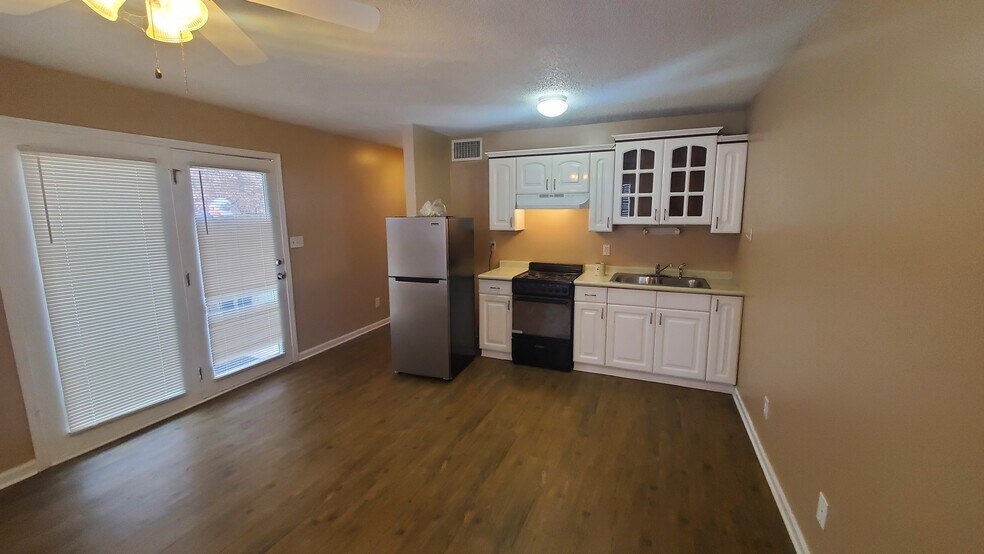 Building Photo - 11456 US-78