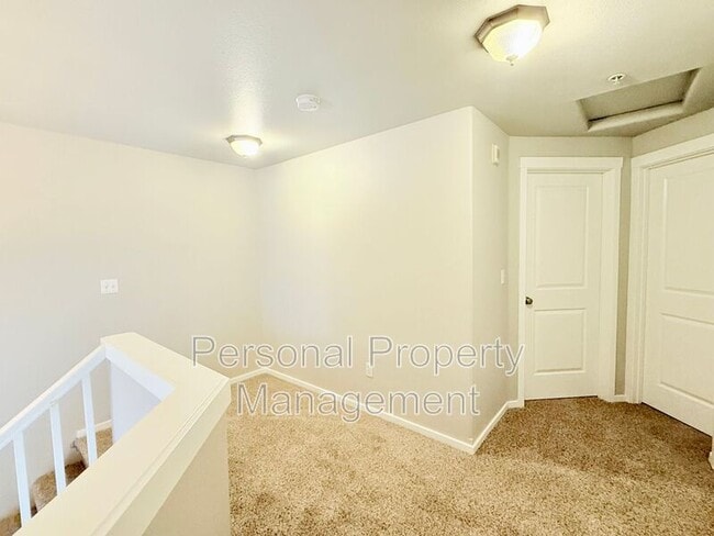 Building Photo - 105 S 2nd Pl