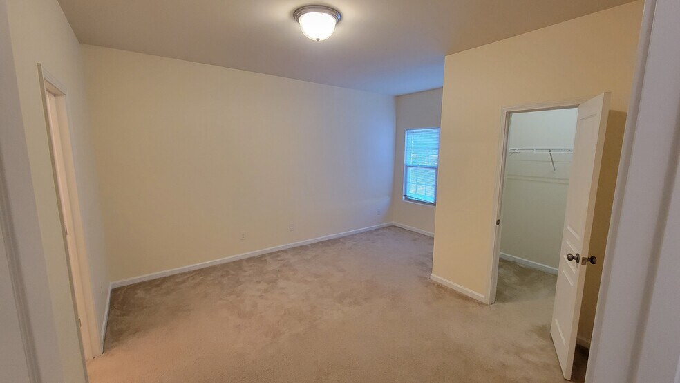 Building Photo - 6824 Creft Circle