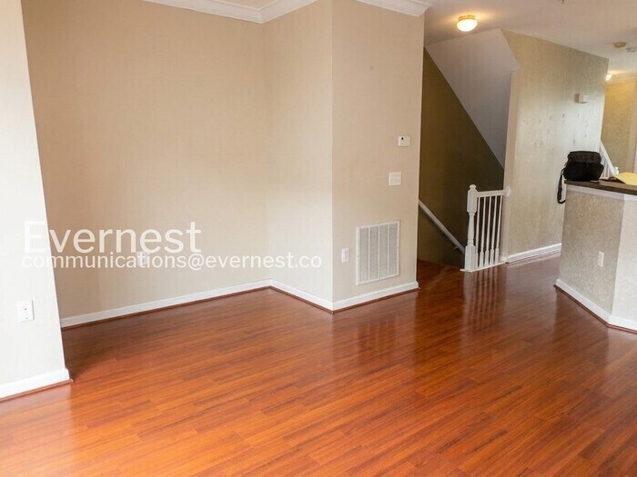 Building Photo - 21803 Flanders Ct