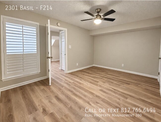 Building Photo - 2301 Basil-F214