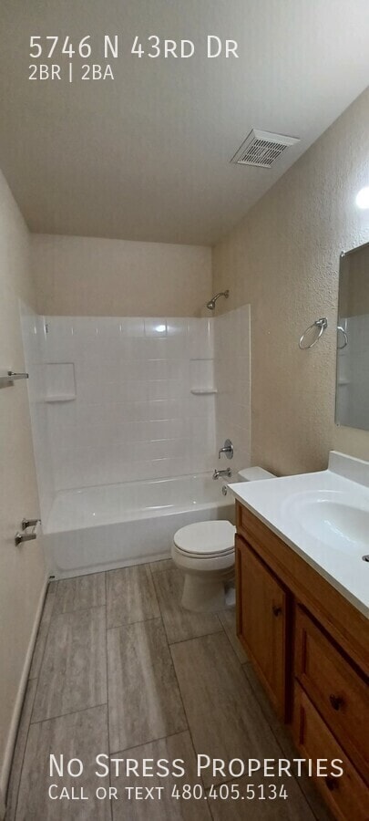 Building Photo - 5746 N 43rd Dr