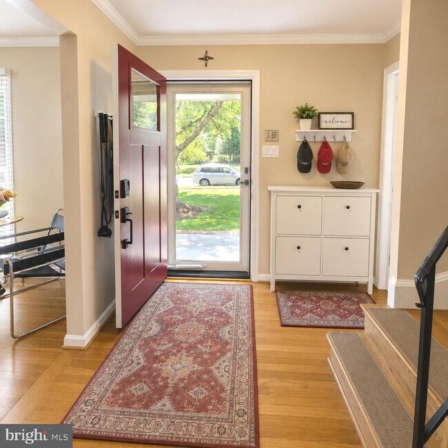 Building Photo - 4912 Bexley Ln