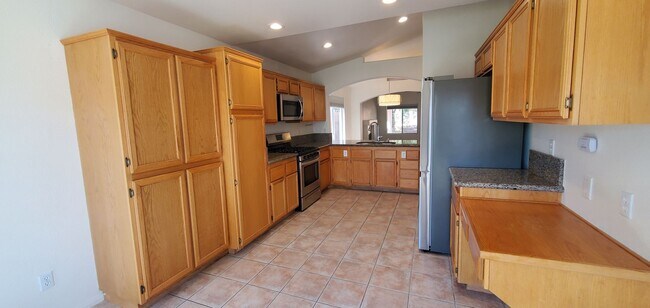 Building Photo - 1805 Quail Point Ct