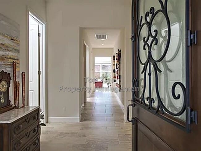 Building Photo - Rare Single-Story Rental in Award-Winning Robertson Ranch- 3 Bedrooms, 3 Bathrooms