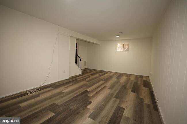 Building Photo - 2400 Ansdel Ct