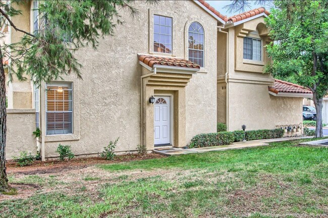 Building Photo - 10878 Creekbridge Pl