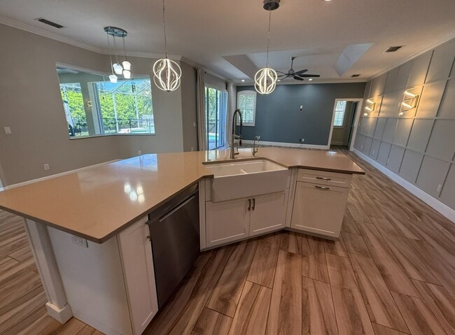 Building Photo - 6331 Yellow Wood Pl