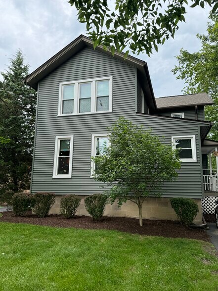 Unit A below, Unit B above - 617 Delles Rd