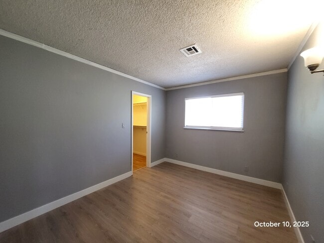 Building Photo - 6355 W Twain Ave