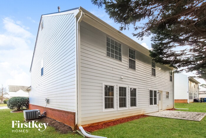 Building Photo - 3215 Wrenwood Ct