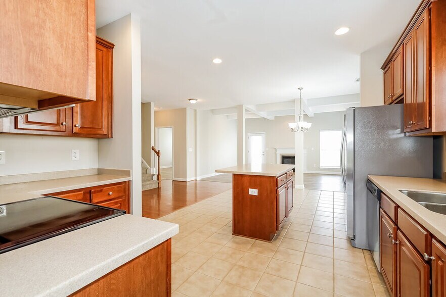 Building Photo - 1308 Mallory Ln