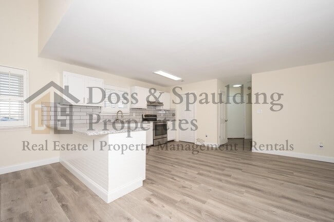 Building Photo - 3624 Heathrow Dr
