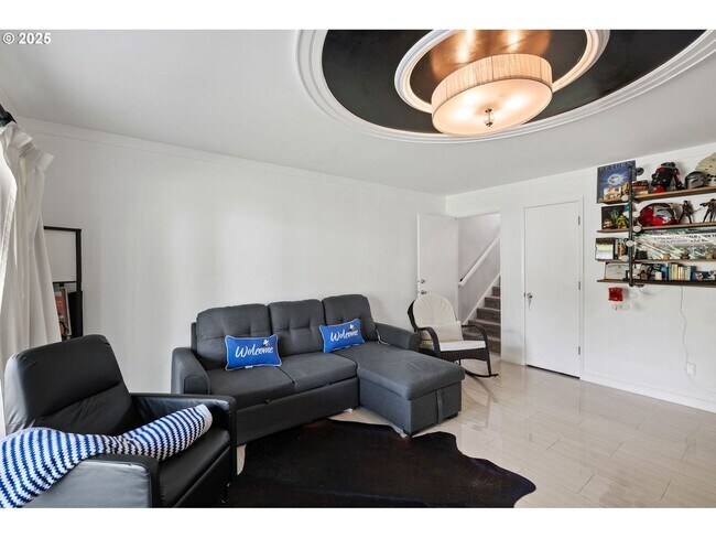 Building Photo - Bright and Open 1,638 SqFt Home Featuring Fireplace, Updated Kitchen & Scenic Outdoor Views ***Wa...