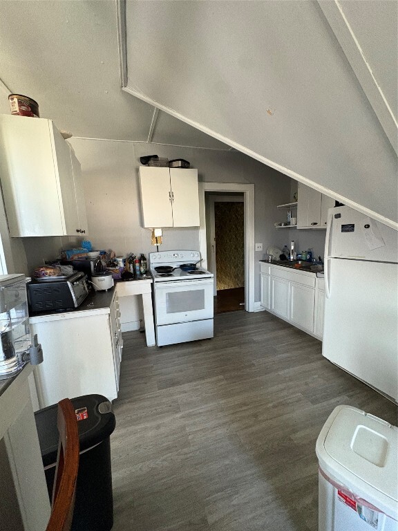 Building Photo - 171 Chapin St