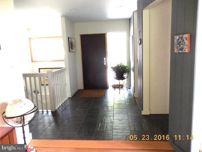 Building Photo - 8 Azalea Ln