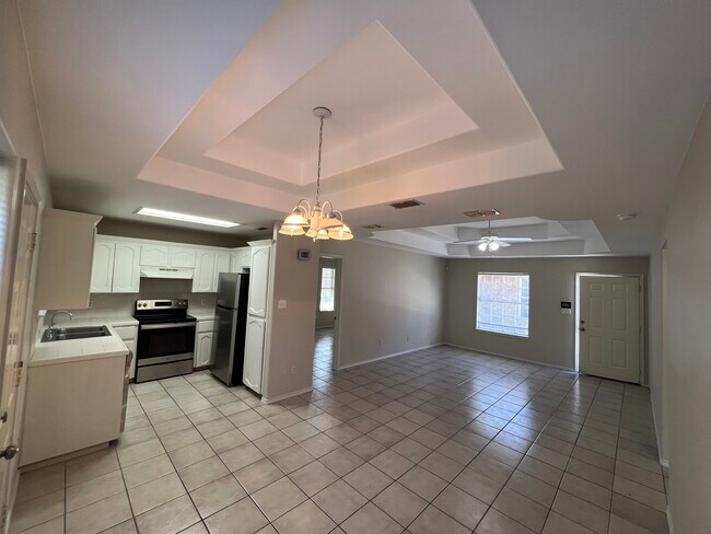 Building Photo - 2617 Fort Brown Ave