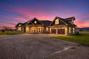 Building Photo - 126 Starfire Ct