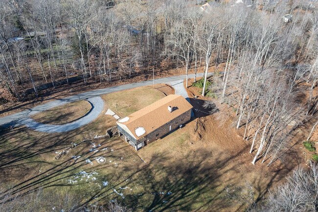 Building Photo - Beautiful Ranch In the Heart of Boonsboro Close to Shopping and Resturants