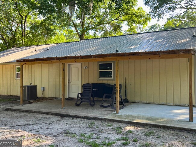 Building Photo - 113 Woodhaven Dr