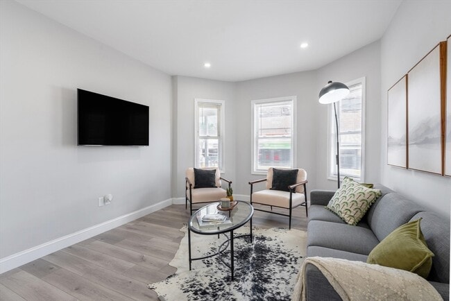 Building Photo - 35 Sagamore Ave