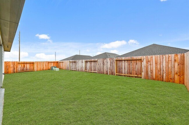 Building Photo - 30807 Khepri Ct