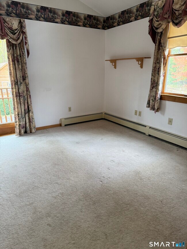 Building Photo - 28 Galpin St