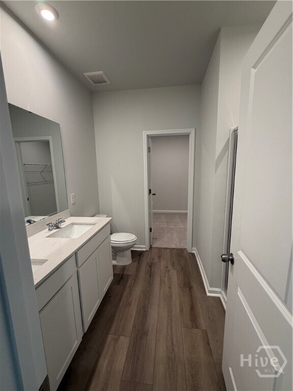 Building Photo - 247 Crosstown Ave