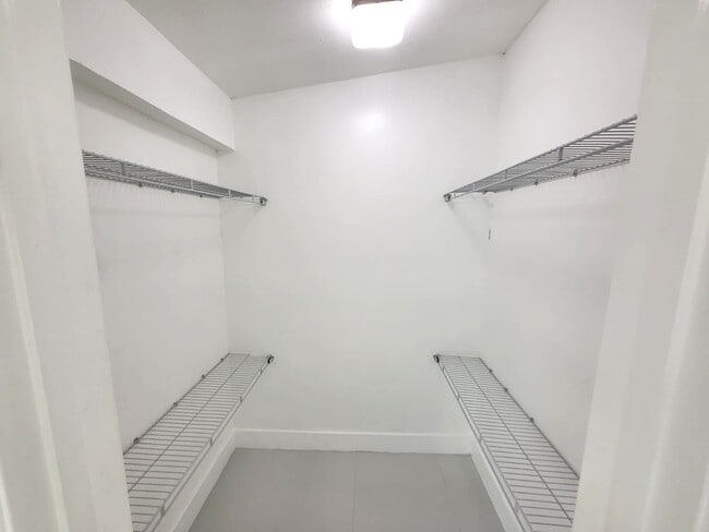 Building Photo - 10345 SW 209th Ln