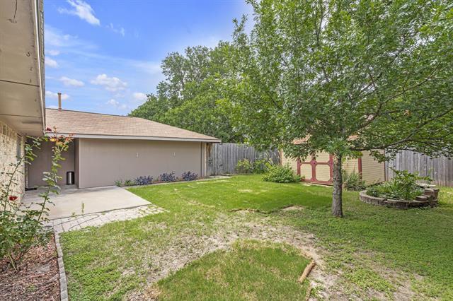 Building Photo - 1504 Wood Creek Dr