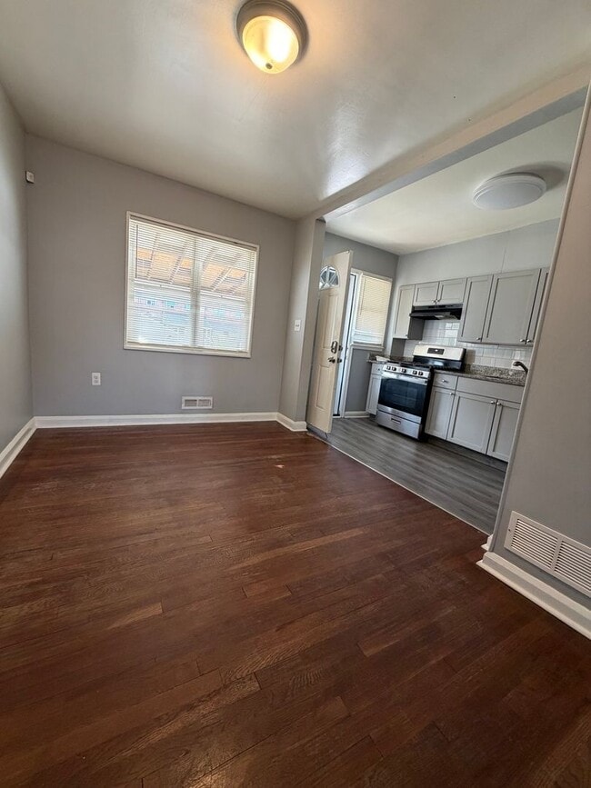 Building Photo - Your New Home!!!