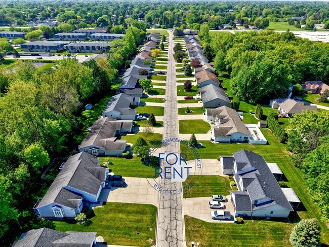 Building Photo - 3263 Silverwood Dr