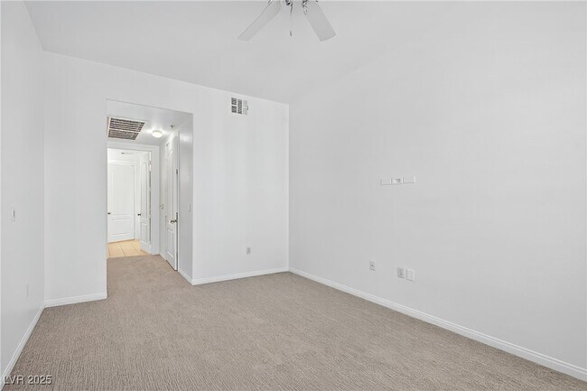 Building Photo - 38 E Serene Ave