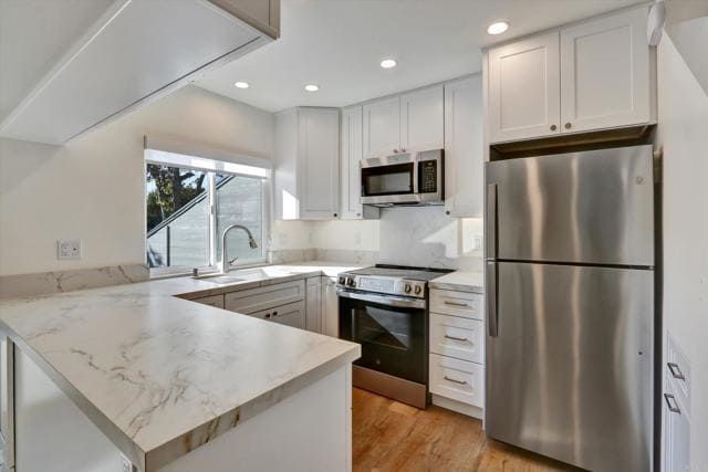 Building Photo - 410 Stratford Ct