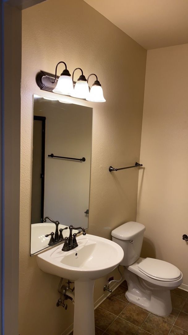 Building Photo - PHEASANT RUN CONDO (PR#24)