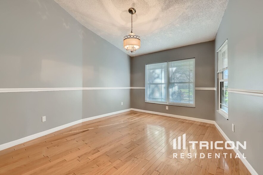 Building Photo - 3906 Broomsedge Ln