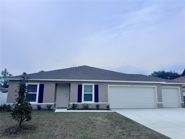 Building Photo - 76 Pine Cir Dr