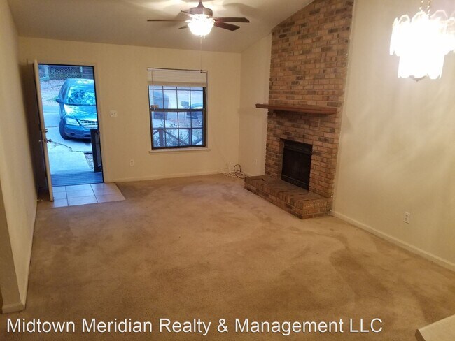 Building Photo - 2 br, 2 bath House - 1322 Burgess Dr
