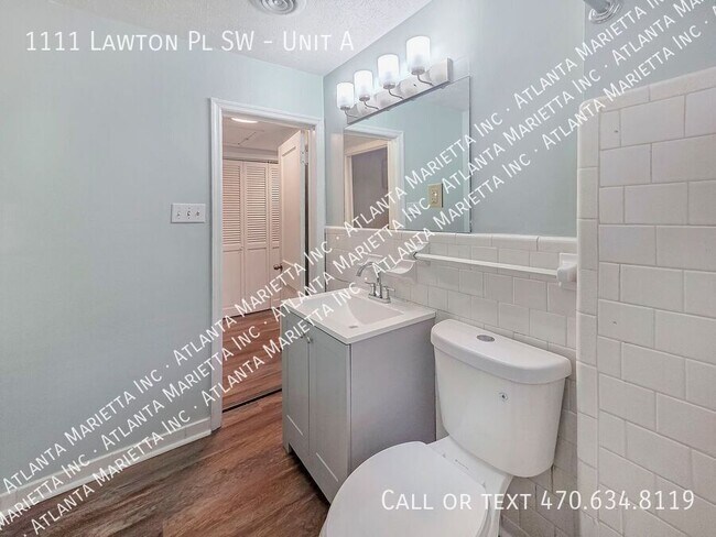 Building Photo - 1111 Lawton Pl SW