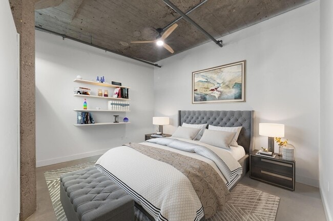 Building Photo - 718 N Washington Ave